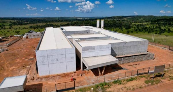 Hospital Municipal de Novo Gama já alcançou 80% de conclusão e deve ser entregue nos próximos meses. Foto: Prefeitura de Novo Gama