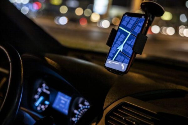 A cada 15 chamadas em App, 01 é aceita para atravessar a rodovia em Valparaíso.