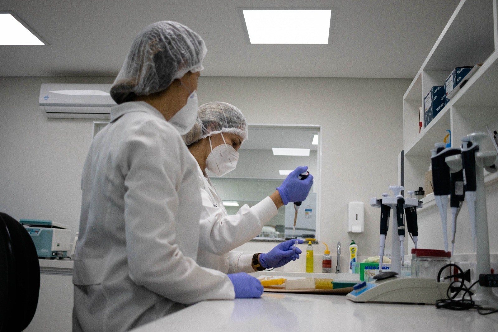 Em alguns casos, pode ser solicitada colega de material genético para aumentar a eficiência da busca | Foto: Divulgação